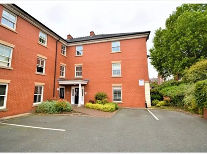 2 Bed Flat, Bovey Court, WA1