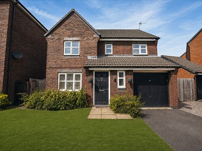 4 Bed Detached House, Girton Way, DE3