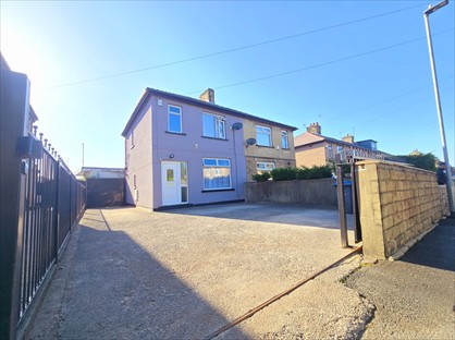3 Bed Semi-Detached House, Runswick Grove, BD5