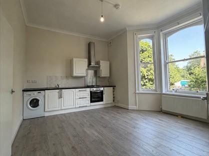 2 Bed Flat, Wickham Road, SE4