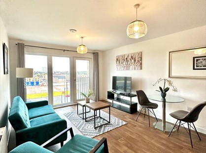 2 Bed Flat, Lexington Gardens, B15