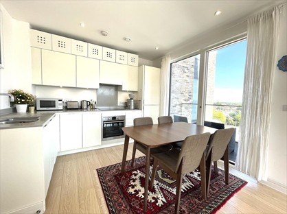 1 Bed Flat, Maraschino Apartments, CR0