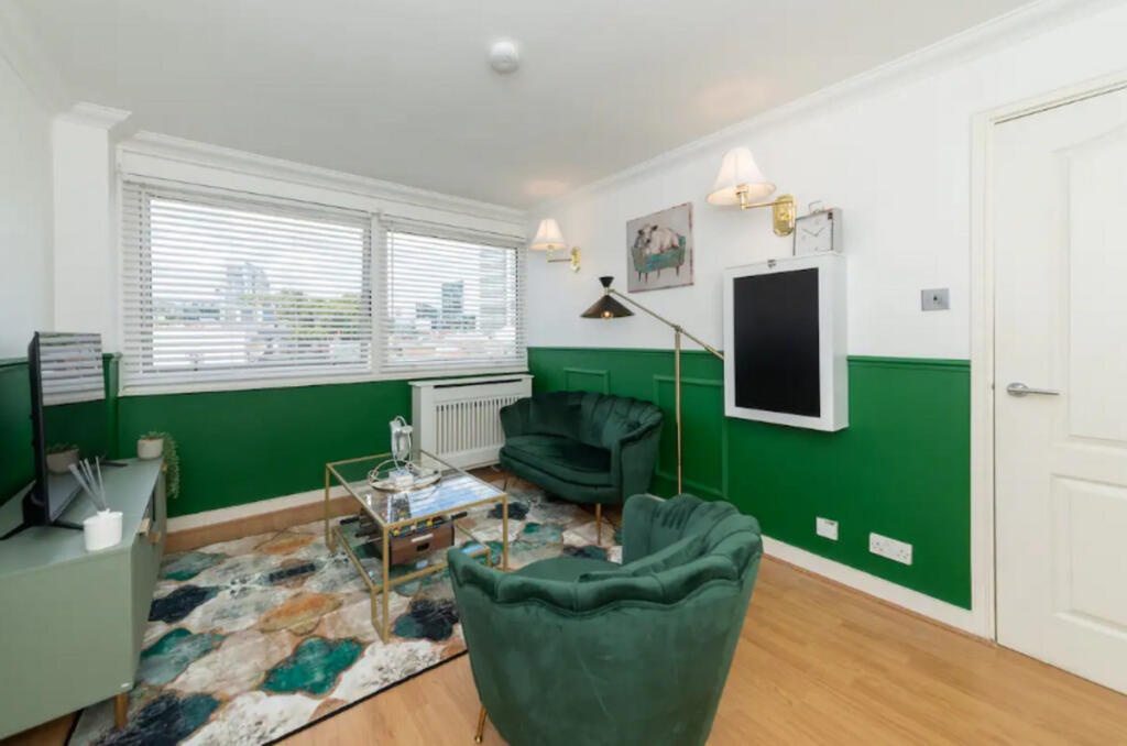 1 Bed Flat, Fitzroy St, W1T, N1 7GU photo 2