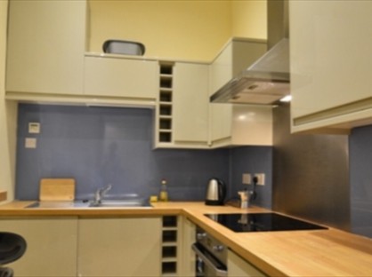 3 Bed Flat, Valleyfield St, EH3