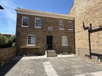 2 Bed Flat, Brixton Road, SW9