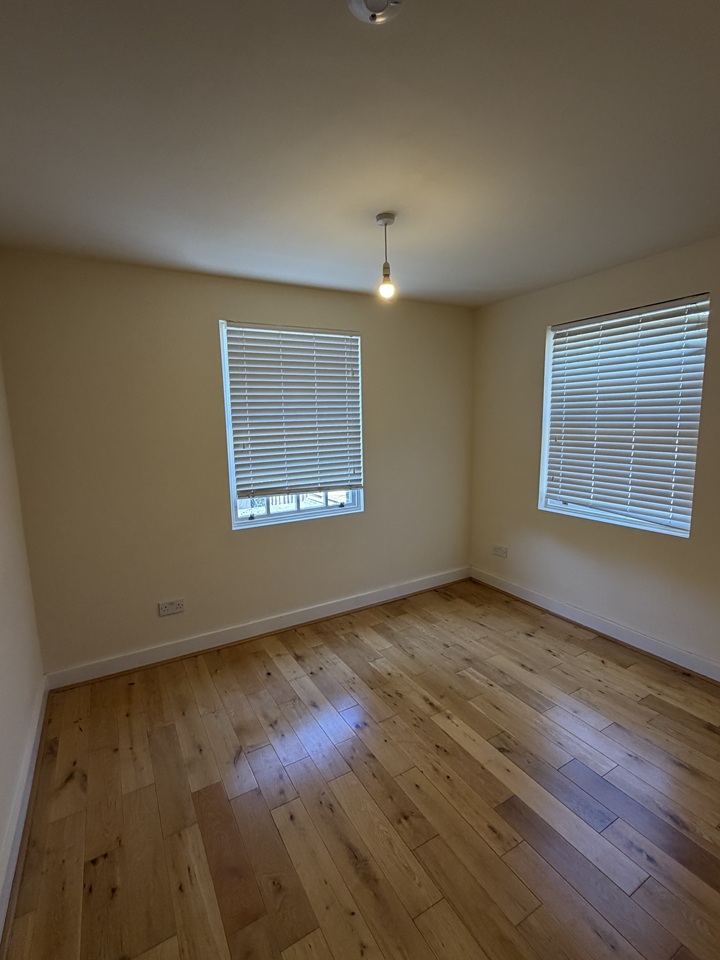 2 Bed Flat, Brixton Road, SW9 photo 4