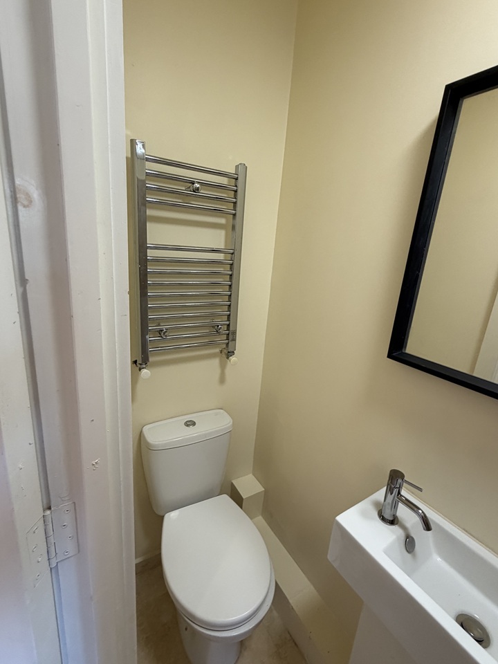 3 Bed Flat, Brixton Road, SW9 photo 4