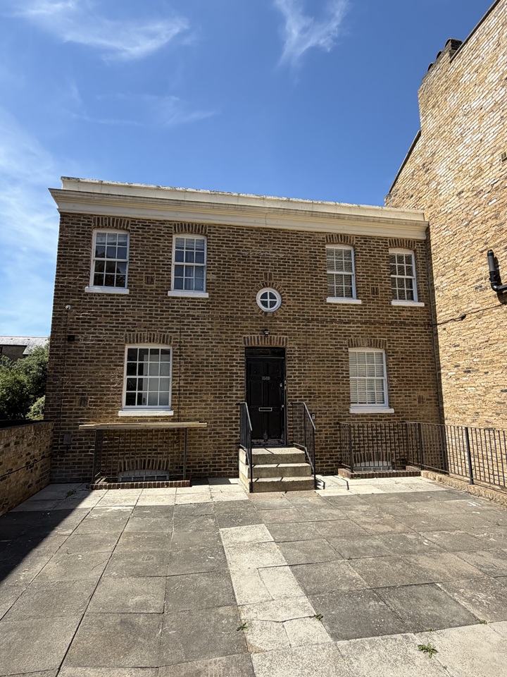 3 Bed Flat, Brixton Road, SW9