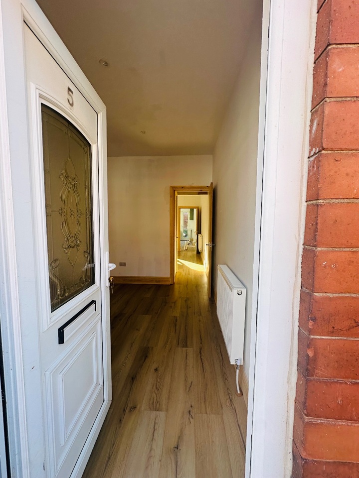 2 Bed Terraced House, Walter St, DE1 photo 3