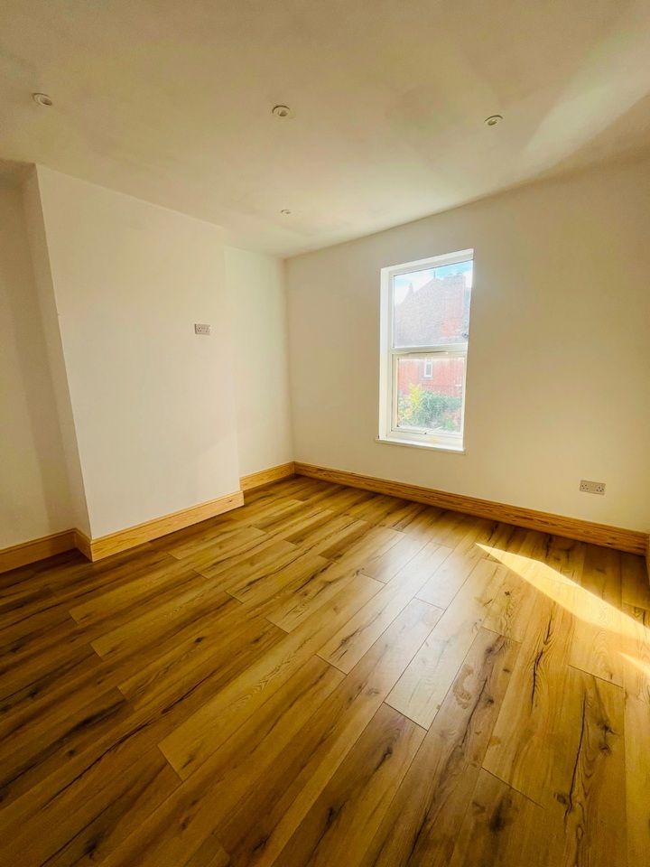 2 Bed Terraced House, Walter St, DE1 photo 5