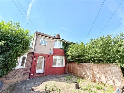 4 Bed End Terrace, Cameron Road, SE6