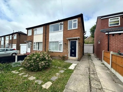 3 Bed Semi-Detached House, Uppermoor Close, LS28