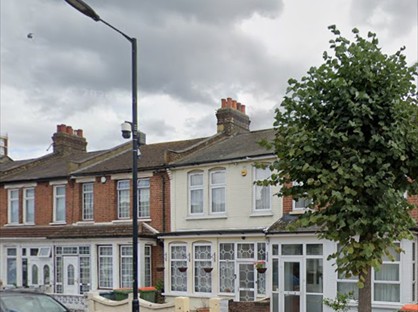 4 Bed Terraced House, Shakespeare Crescent, E12