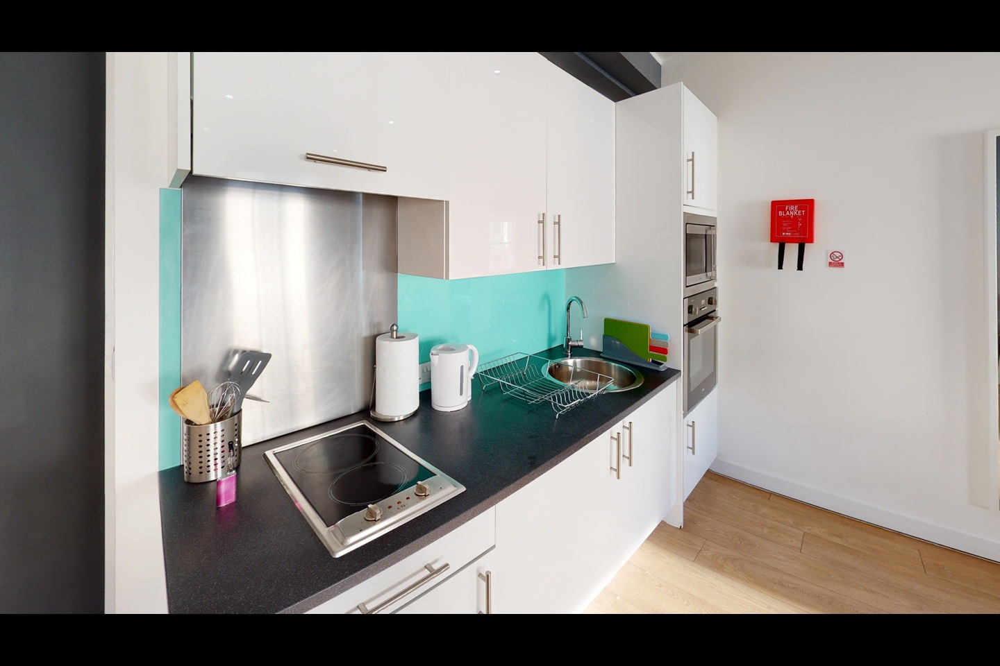 Studio Flat, Bold Street, L1 photo 3