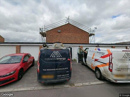 5 Bed Terraced House, Moravia Close, TA6
