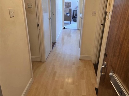 2 Bed Flat, Turnpike Link, CR0