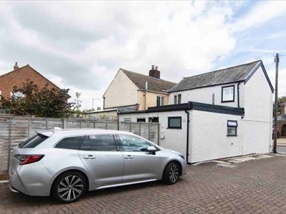1 Bed Semi-Detached House, High Street, SG15