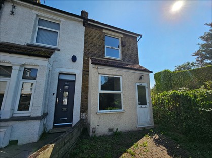 2 Bed Semi-Detached House, Selsdon Road, CR2