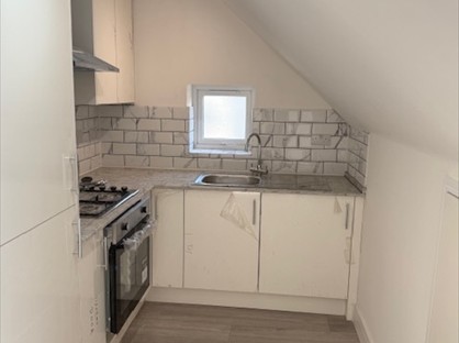 Studio Flat, St James Road, SM1