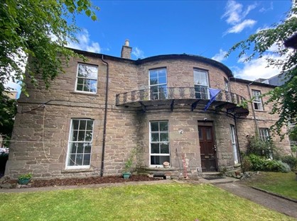 3 Bed Flat, Blackness Street, DD1