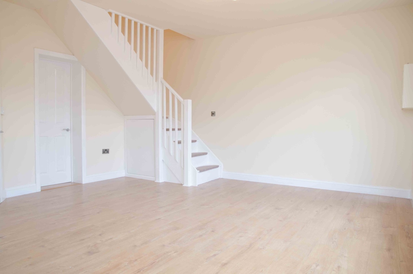 3 Bed End Terrace, Windmill Lane, S5 photo 3