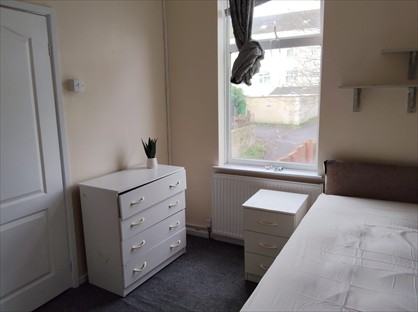 Room in a Shared House, Ivanhoe St, DY2