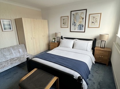 Room in a Shared Flat, Wayford St, SW11
