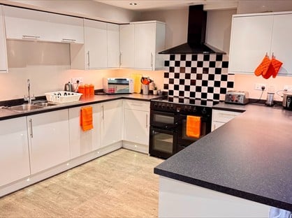 6 bed room for rent in Room in a Shared House, Lancaster Road, SY1