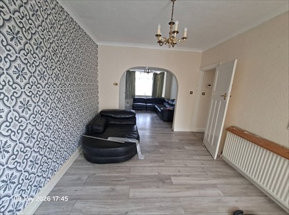 3 Bed Semi-Detached House, Boundaries Road, TW13