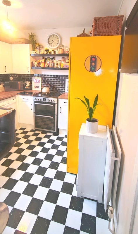 Room in a Shared House, William Bonney Estate, SW4