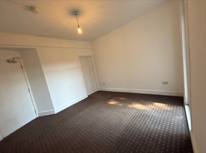 2 Bed Flat, Sixth Avenue, E12