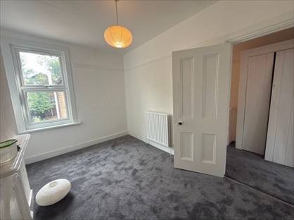 4 Bed Terraced House, Green Lane, IG1