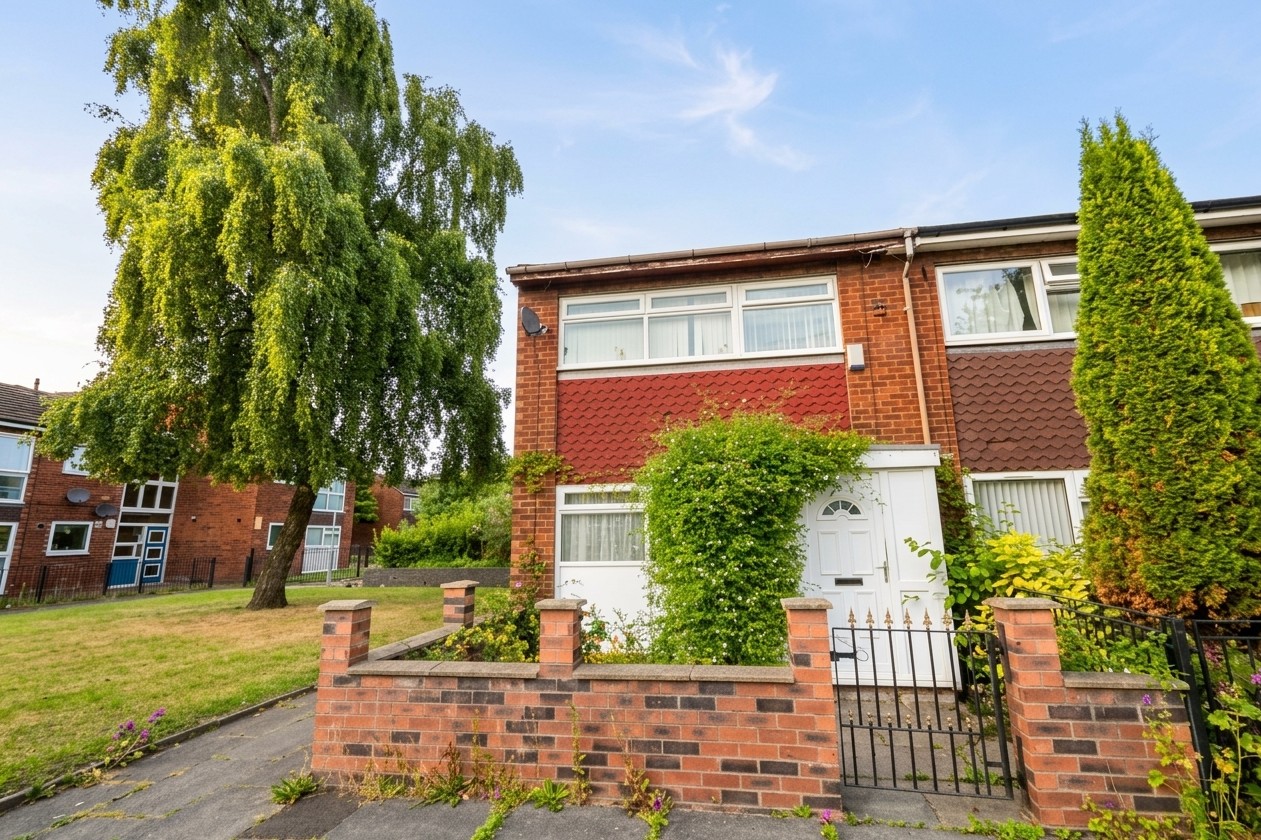 4 Bed End Terrace, Shrewsbury Court, M16