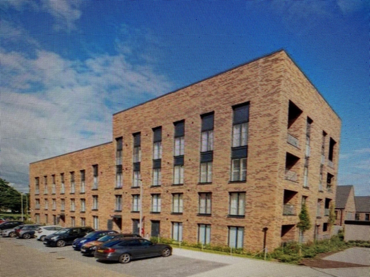2 Bed Flat, Mottram Road, EH4