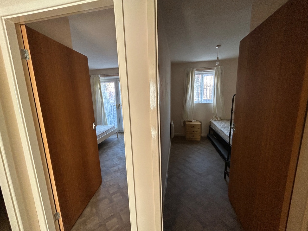 2 Bed Flat, Hulme, M15 photo 3