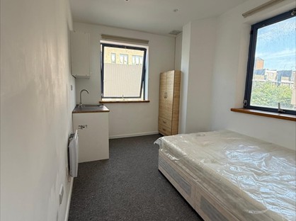Room in a Shared House, Manchester Road, E14