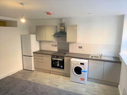1 Bed Flat, Church Street, NG18