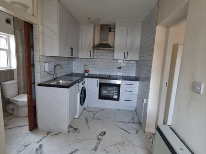 1 Bed Flat, Boundaries Road, TW13