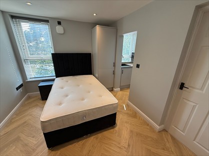 Studio Flat, College Road, DN1