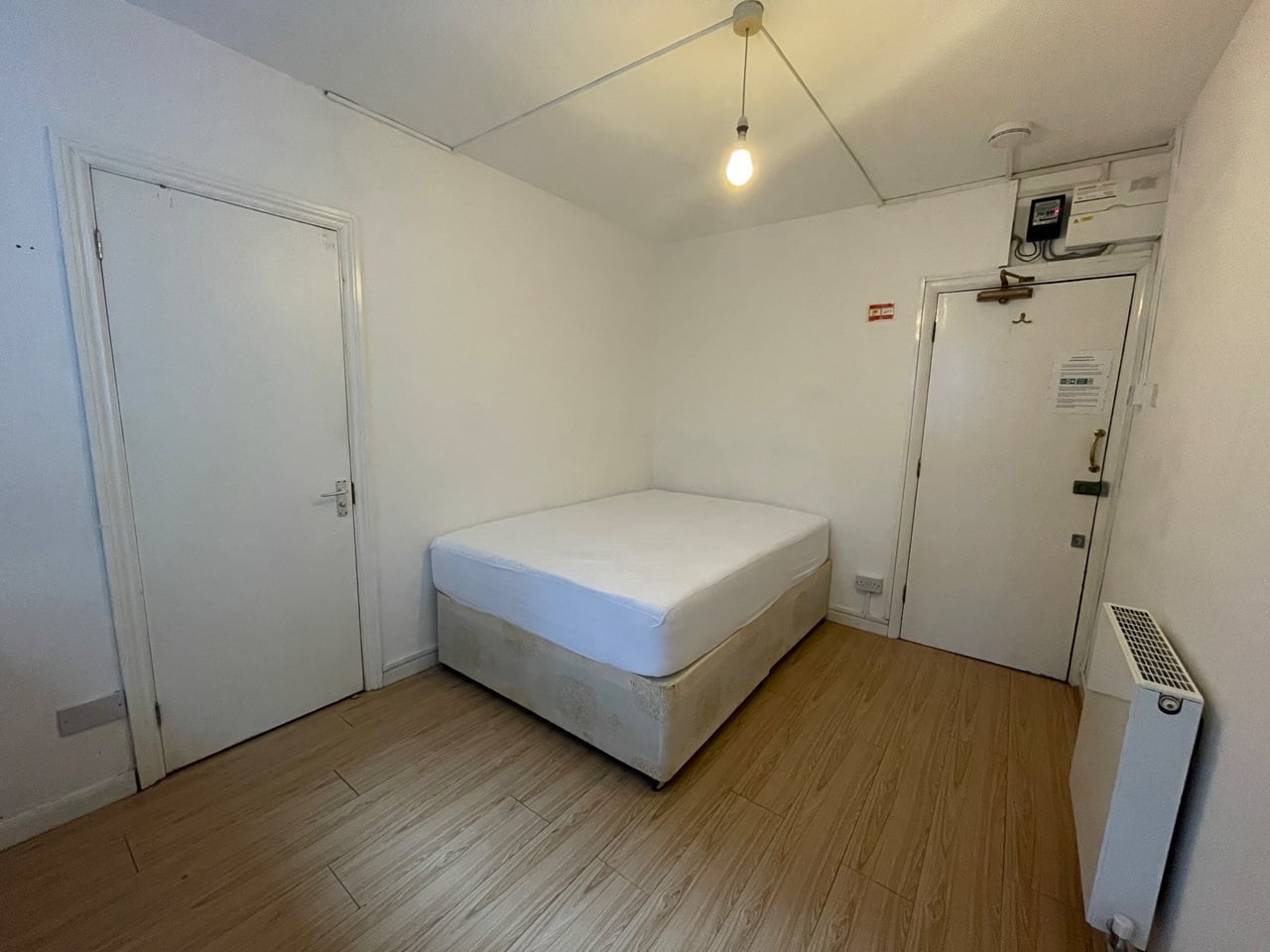 Studio Flat, Holloway Road, N7 photo 4
