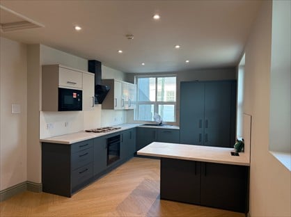 11 Bed End Terrace, Queen Anne Terrace, PL4