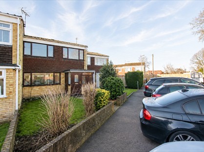 3 Bed Terraced House, Thorpe Walk, ME8