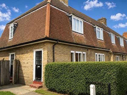Studio Flat, Knapmill Road, SE6