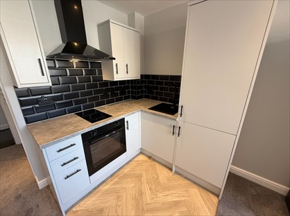 Studio Flat, College Road, DN1
