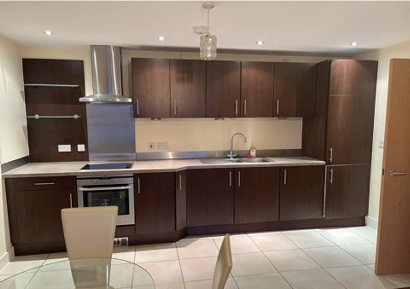 2 Bed Flat, Ferry Court, CF11 photo 3
