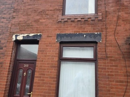 2 Bed Terraced House, Heron St, OL8