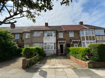 5 Bed Terraced House, Chestnut Road, EN3