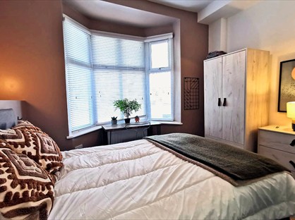 Room in a Shared House, High Street, B66