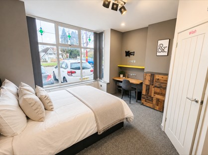Room in a Shared House, Bristol Road South, B31