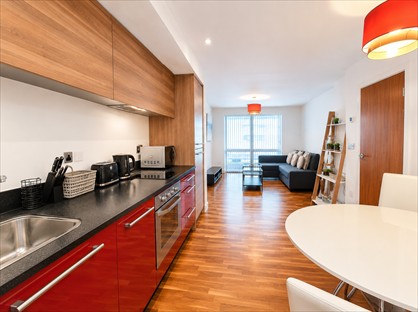 1 Bed Flat, Hemisphere, B5
